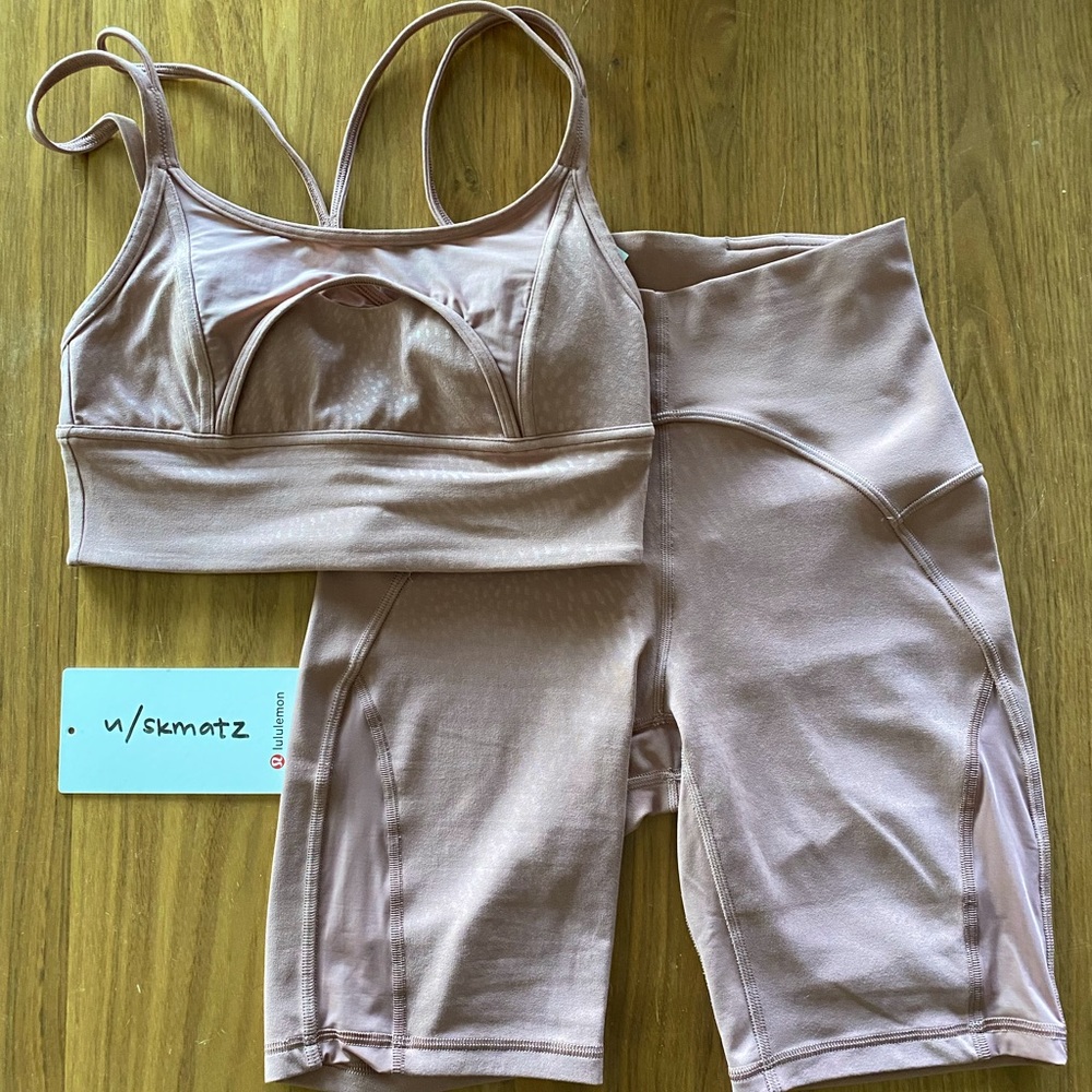 EUC Lululemon Nulu & Mesh Yoga Bra size 4 (bra only!)